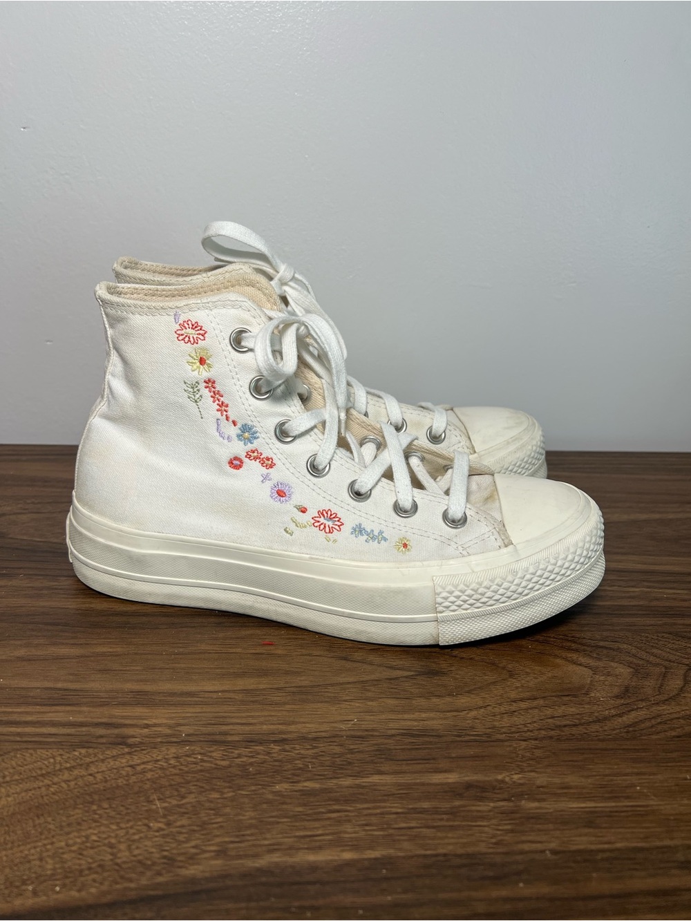 Converse Wmns Chuck Taylor All Star Lift Platform 'Embroidered Floral - Picture 8 of 8